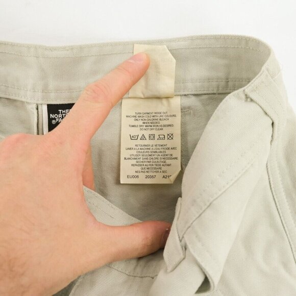 Vintage Y2k Tan The North Face Hiking Cargo Shorts Sz. 28 x 10 Outdoors 2000s - Picture 4 of 9